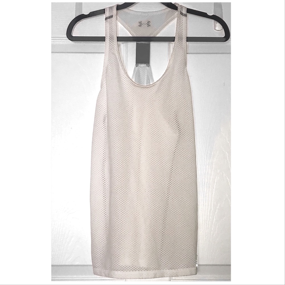 🌷2/$20 UA Mesh Workout Top